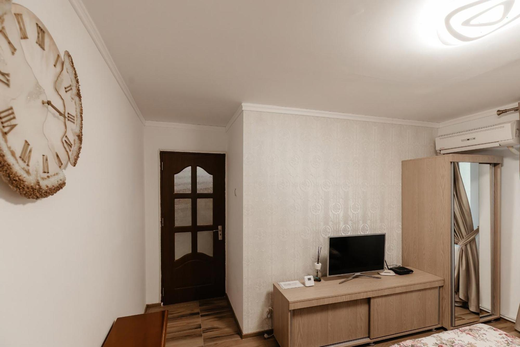 Luxury Radox Apartment Buzau City Center Luaran gambar