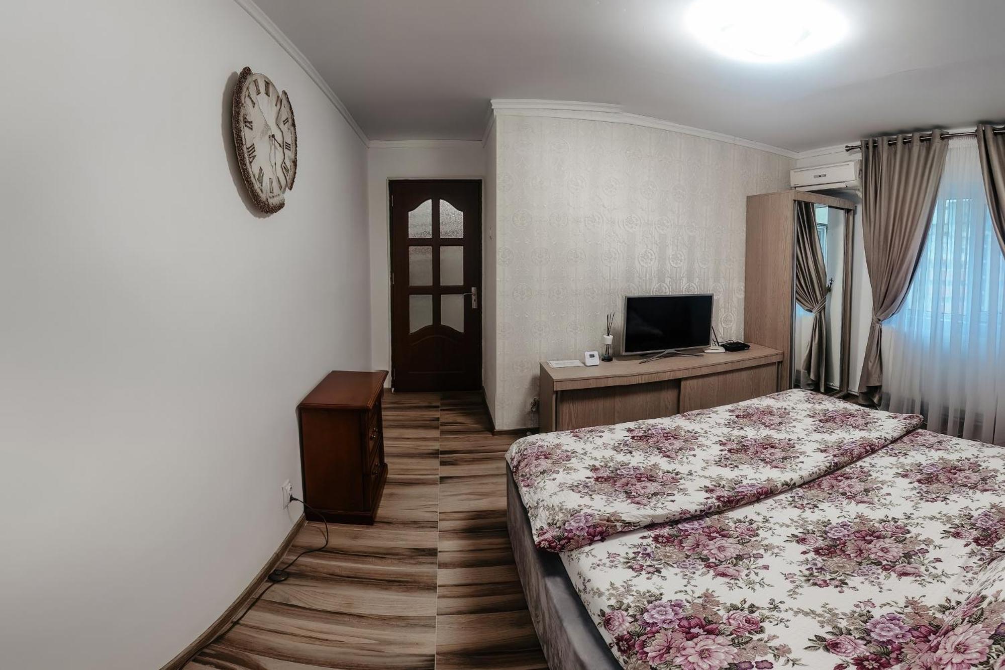 Luxury Radox Apartment Buzau City Center Luaran gambar