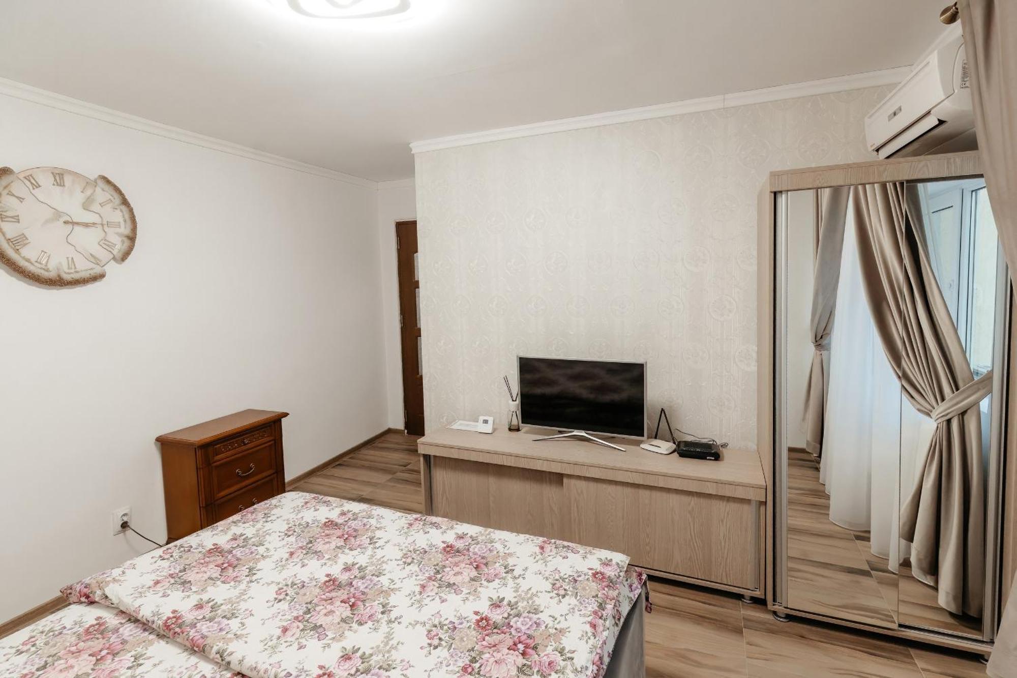 Luxury Radox Apartment Buzau City Center Luaran gambar